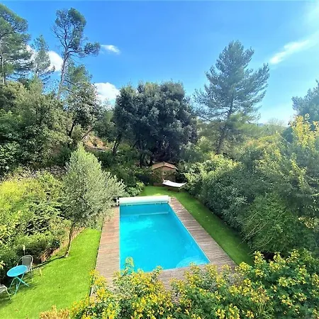 Magnificent House With Pool And Garden
